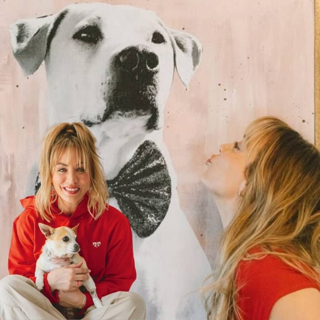 Kaley Cuoco showing her love animals in picture 