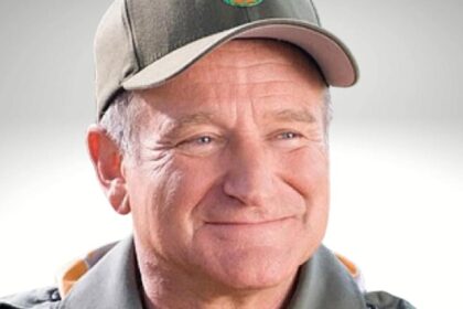 Robin Williams picture with smile